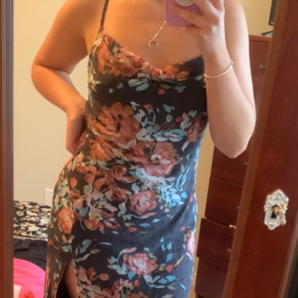 Hello Molly Cowl neck floral midi dress - Picture 1 of 3